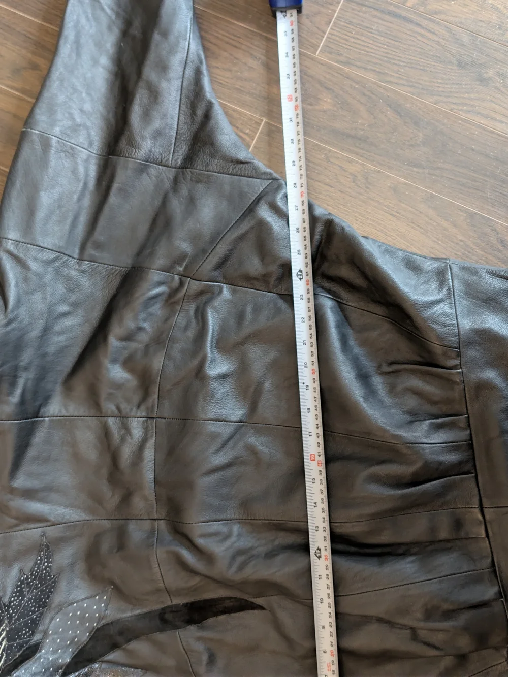 Vintage Black Women's Leather Button-Front Jacket with Embellished Shoulder - Picture 8 of 8